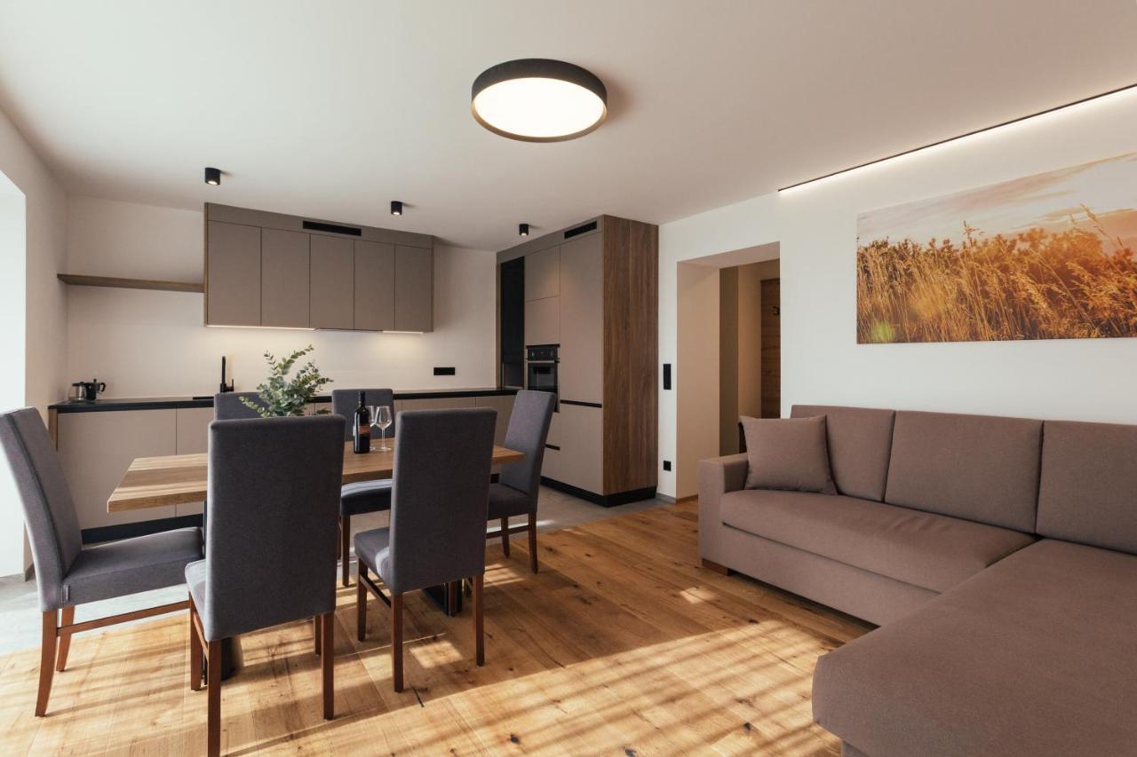 Alpenglow Apartments コッラルボ エクステリア 写真